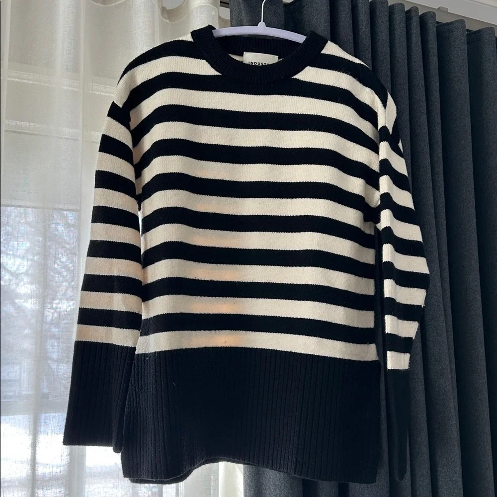 Industry black white striped sweater small